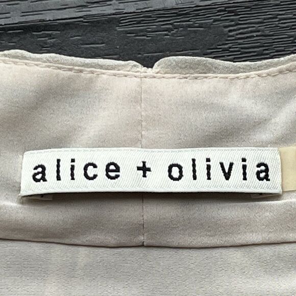 Alice + Olivia Axel Cross Front Top 100% Silk Pleated Sleeves Blouse Champagne M - Picture 14 of 16